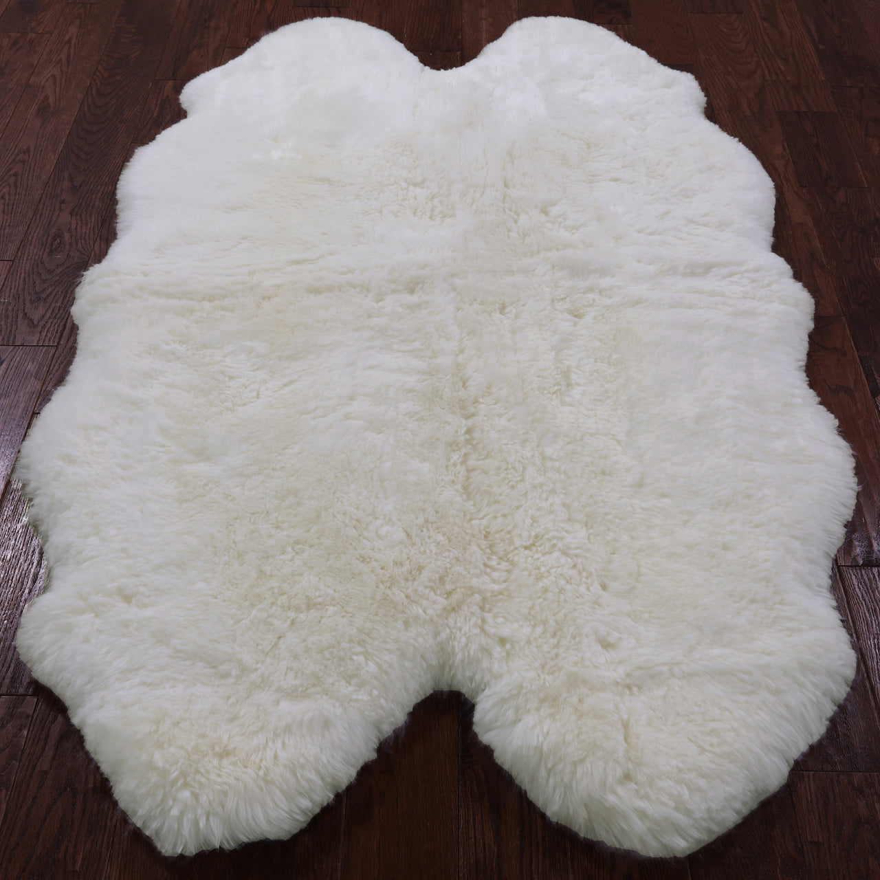 100% Natural New Zealand Sheepskin Ivory 4' 0" x 6' 0"