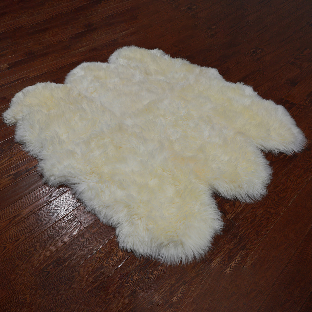100% Natural New Zealand Sheepskin Ivory 5' 0" x 6' 0"