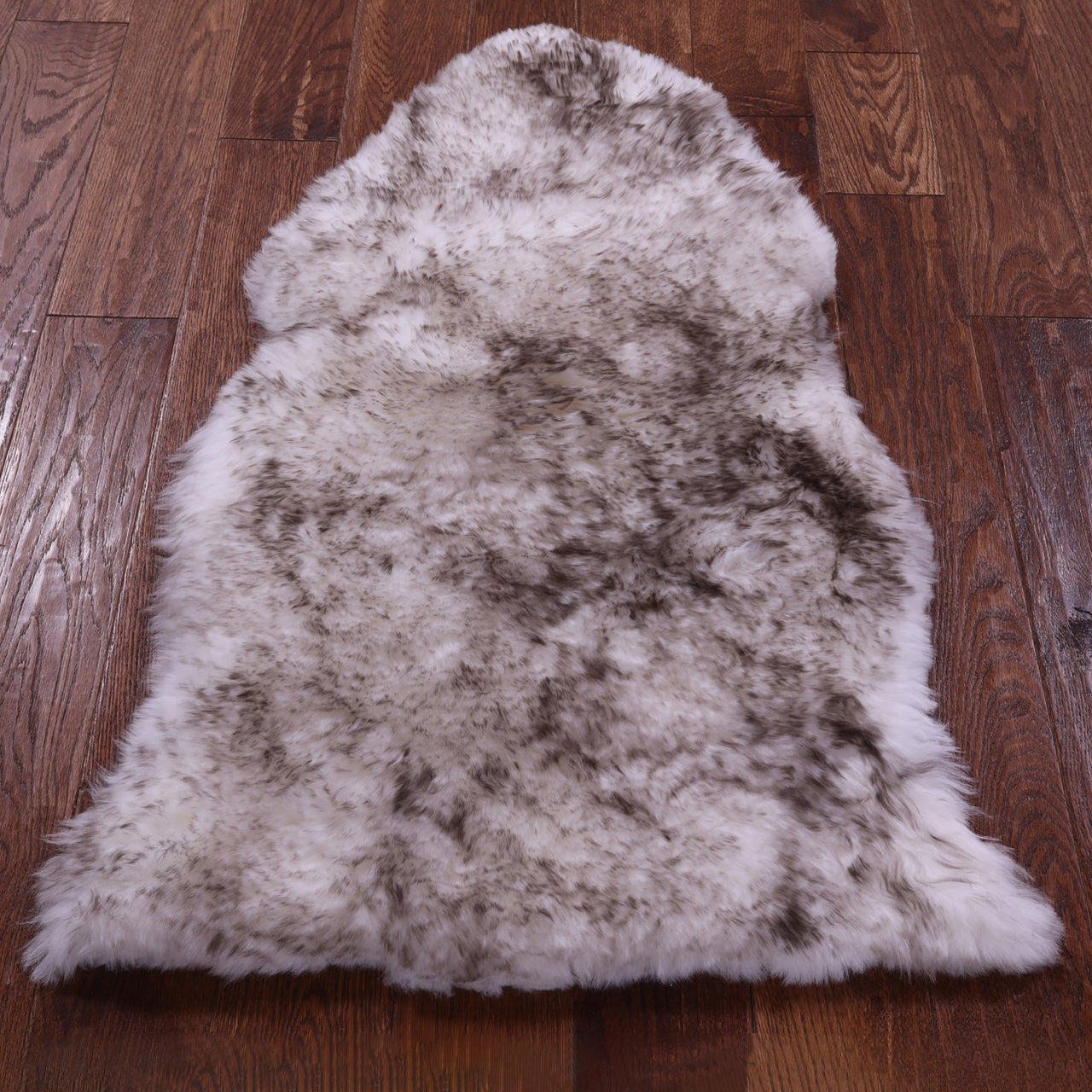 100% Natural New Zealand Sheepskin Wolf 2' 0" x 3' 0"