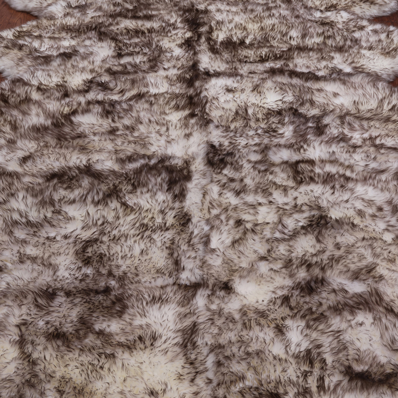100% Natural New Zealand Sheepskin Wolf 6' 0" x 9' 0"