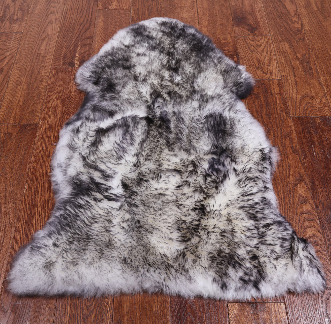 100% Natural New Zealand Sheepskin Black Tip 2' 0" x 3' 0"