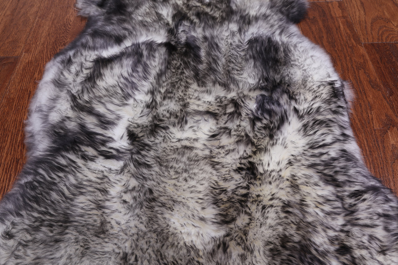 100% Natural New Zealand Sheepskin Black Tip 2' 0" x 3' 0"