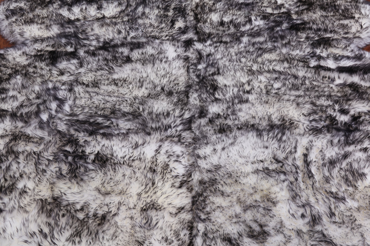 100% Natural New Zealand Sheepskin Black Tip 5' 0" x 6' 0"