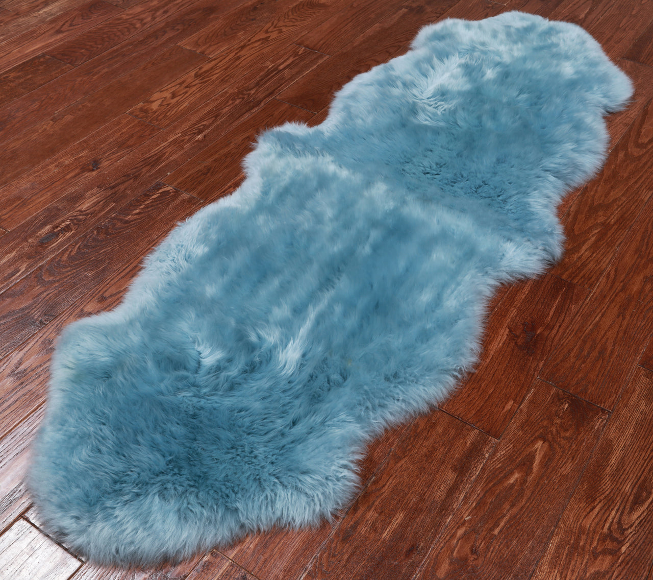 100% Natural New Zealand Sheepskin Blue 2' 0" x 6' 0"