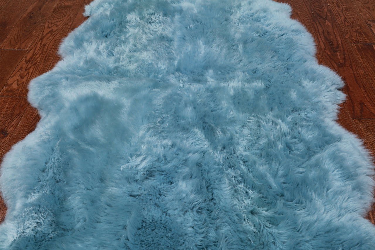 100% Natural New Zealand Sheepskin Blue 4' 0" x 6' 0"