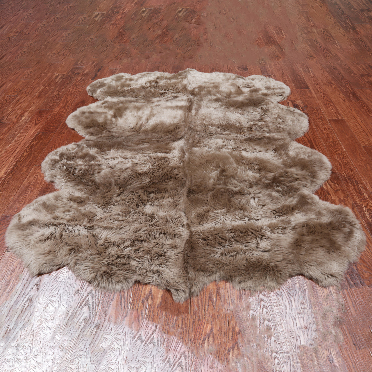 100% Natural New Zealand Sheepskin Taupe 6' 0" x 7' 0"