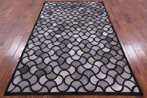 Black & Grey Patchwork Natural Cowhide Rug - 5' 0