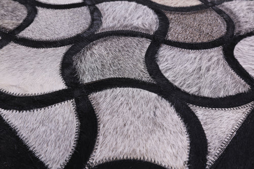 Black & Grey Patchwork Natural Cowhide Rug - 5' 0