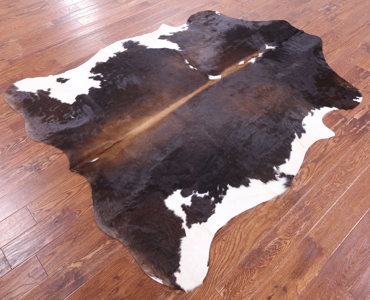 Tricolor Natural Cowhide Rug - XLarge 7'2"H x 5'11"W