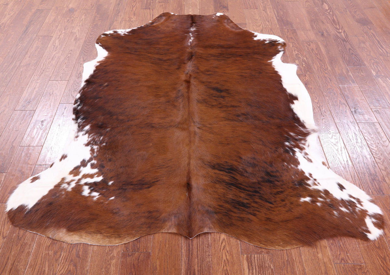 Brindle Brown Natural Cowhide Rug - Large 6'9"H x 5'9"W