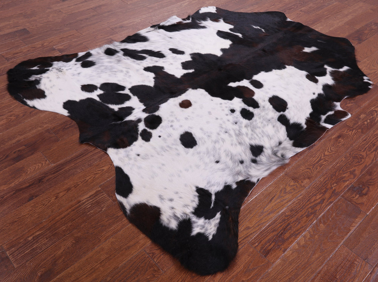 Black & White Natural Cowhide Rug - Large 7'0"H x 6'1"W