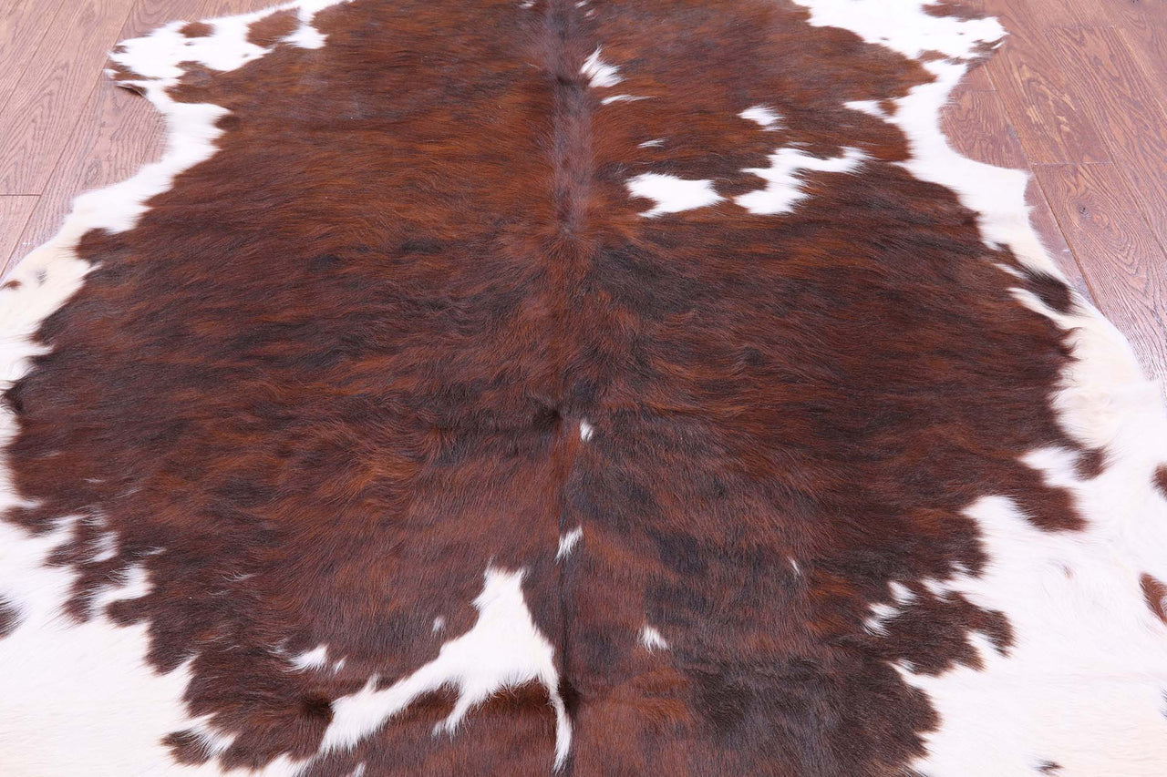 Brindle Brown & White Natural Cowhide Rug - XLarge 7'0"H x 6'1"W