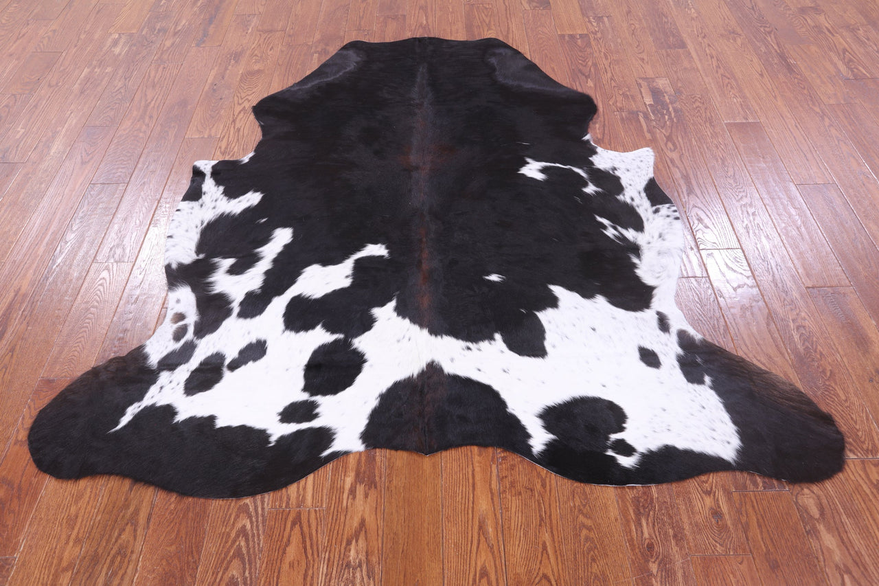 Black & White Natural Cowhide Rug - Medium 6'3"H x 6'4"W