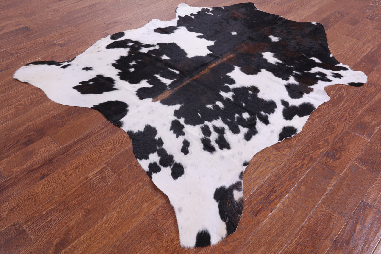 Black & White Natural Cowhide Rug - XLarge 7'0"H x 6'0"W