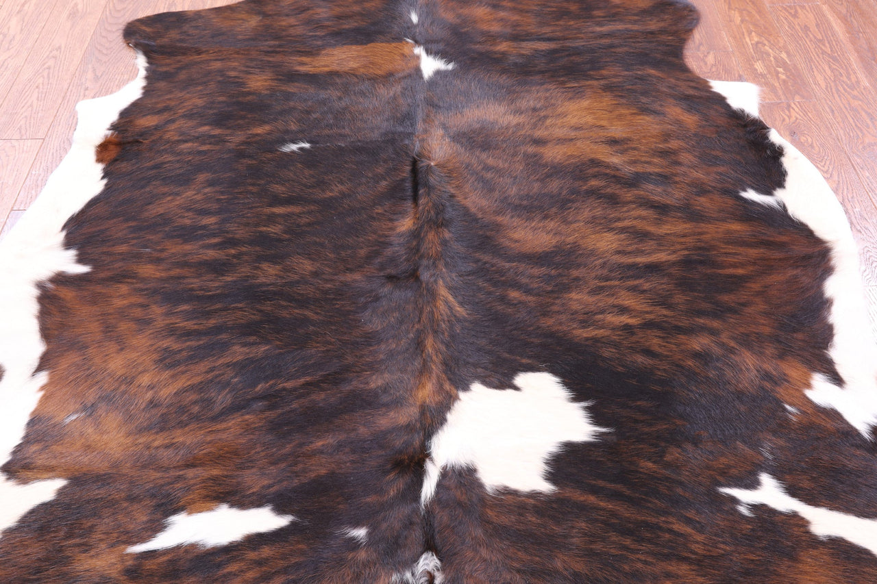 Brindle Brown Natural Cowhide Rug - Medium 6'6"H x 5'9"W