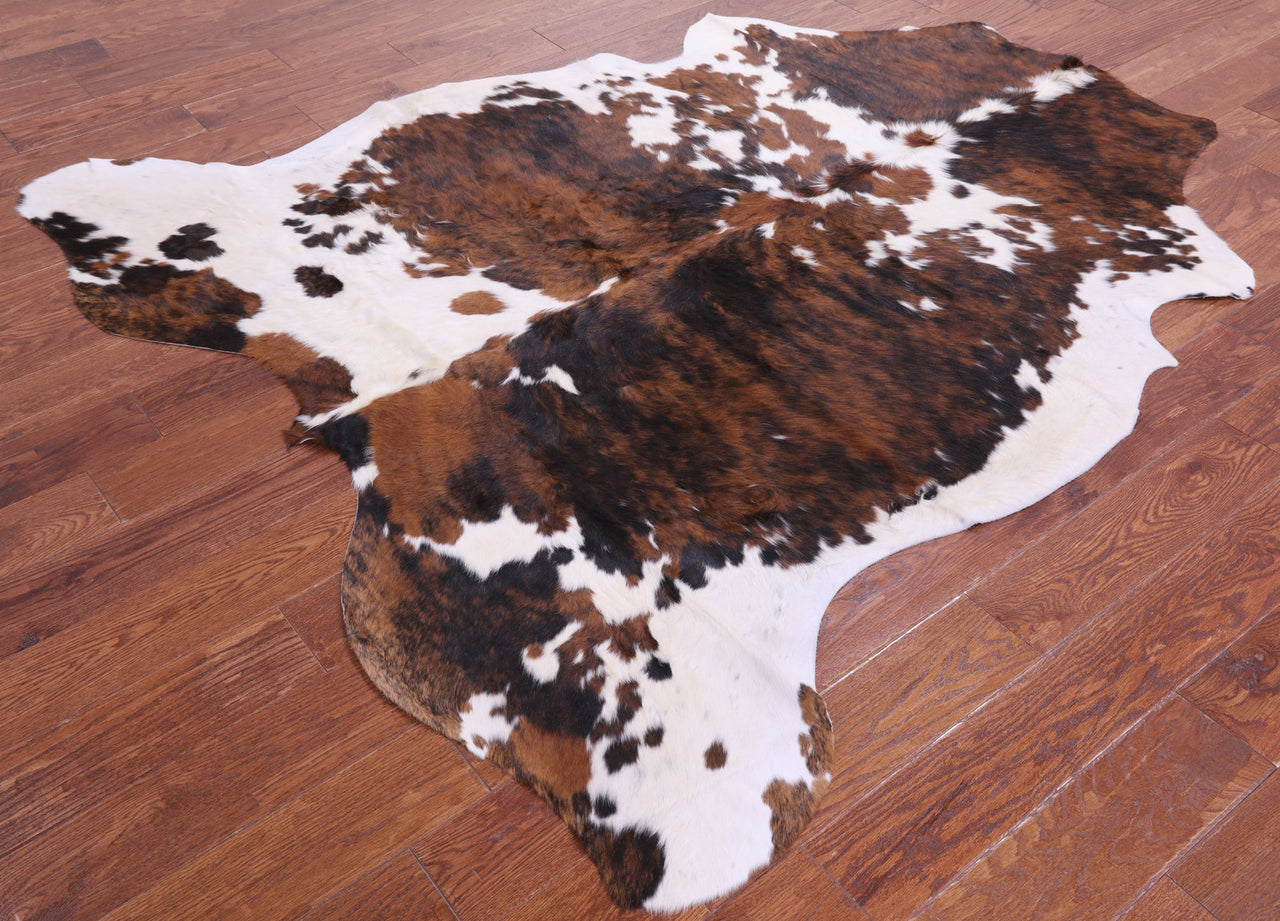 Salt & Pepper Natural Cowhide Rug - Medium 6'6"H x 5'11"W