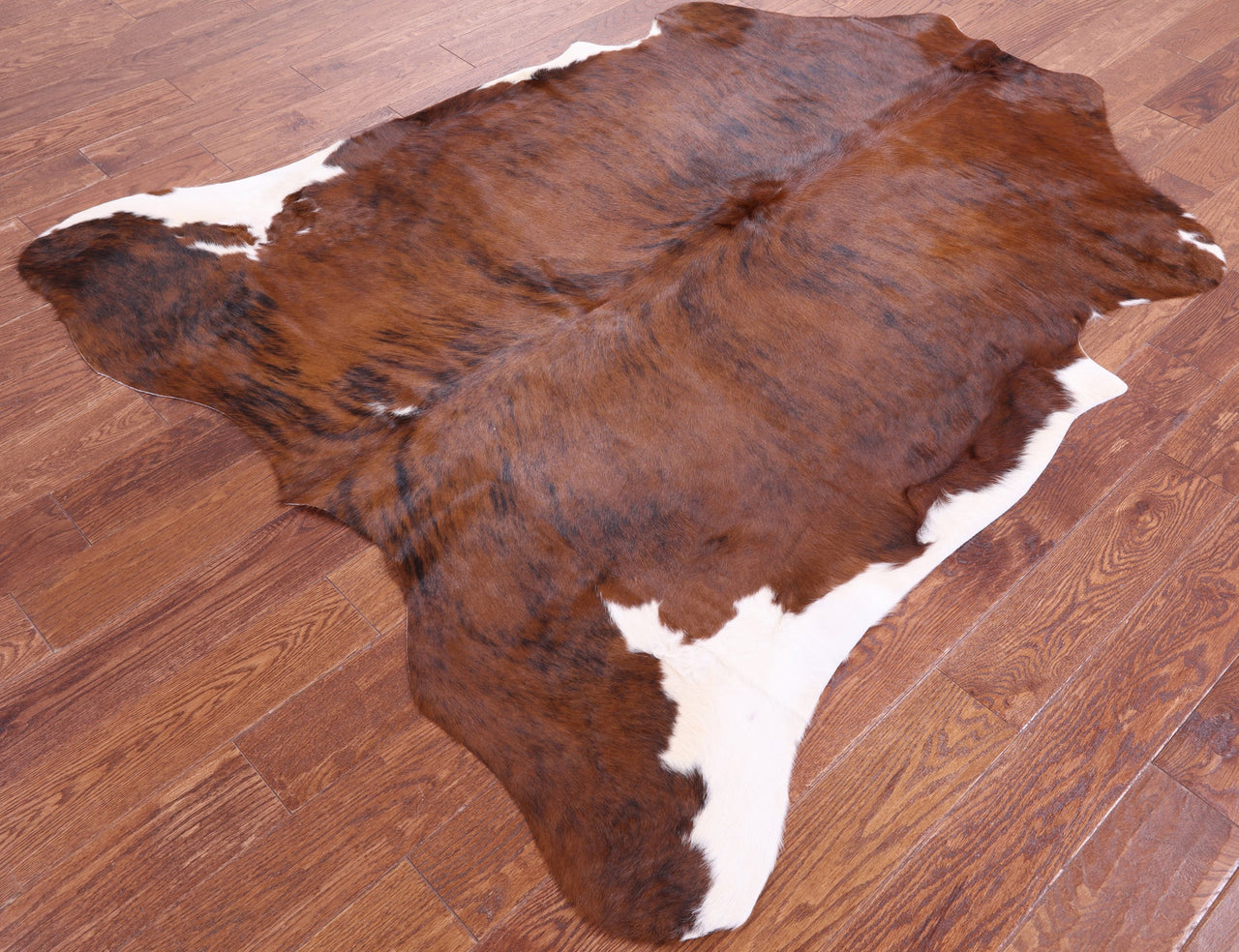 Brindle Natural Cowhide Rug - Medium 6'5"H x 5'6"W