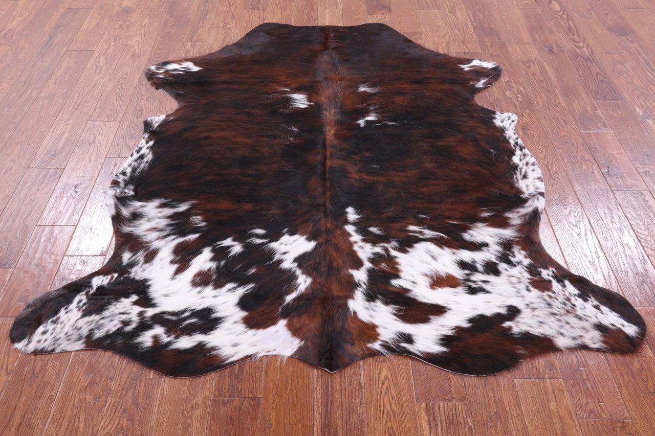 Brindle Natural Cowhide Rug - Medium 6'5"H x 5'8"W
