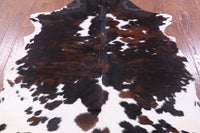 Thumbnail for Tricolor Natural Cowhide Rug - Medium 5'10