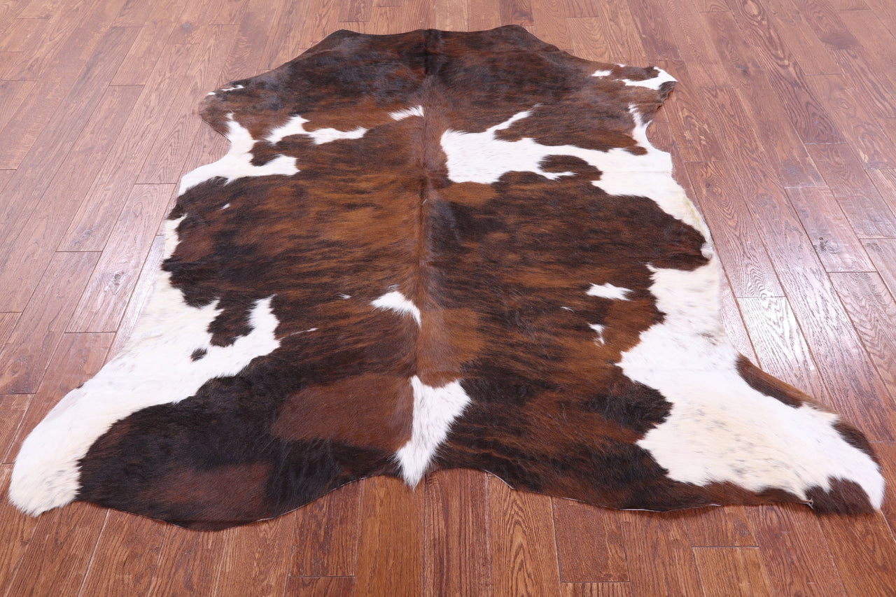 Brindle Natural Cowhide Rug - Medium 6'6"H x 5'10"W