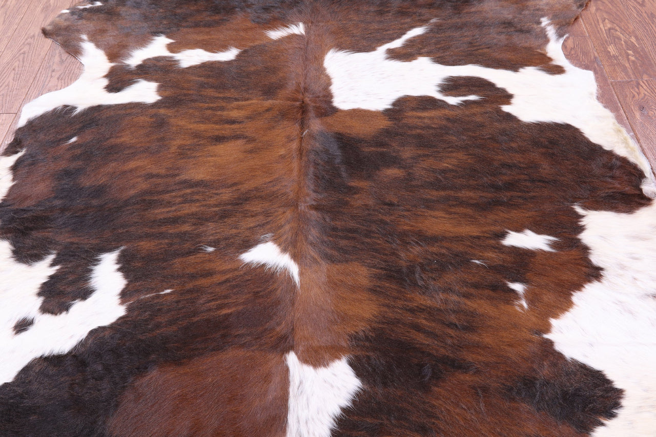 Brindle Natural Cowhide Rug - Medium 6'6"H x 5'10"W