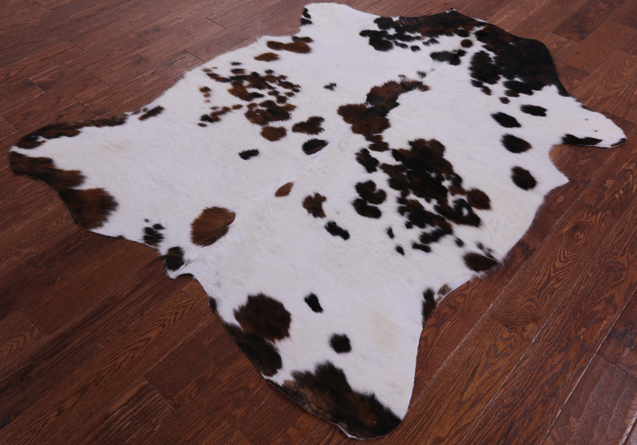 Tricolor Natural Cowhide Rug - Medium 6'0"H x 5'2"W