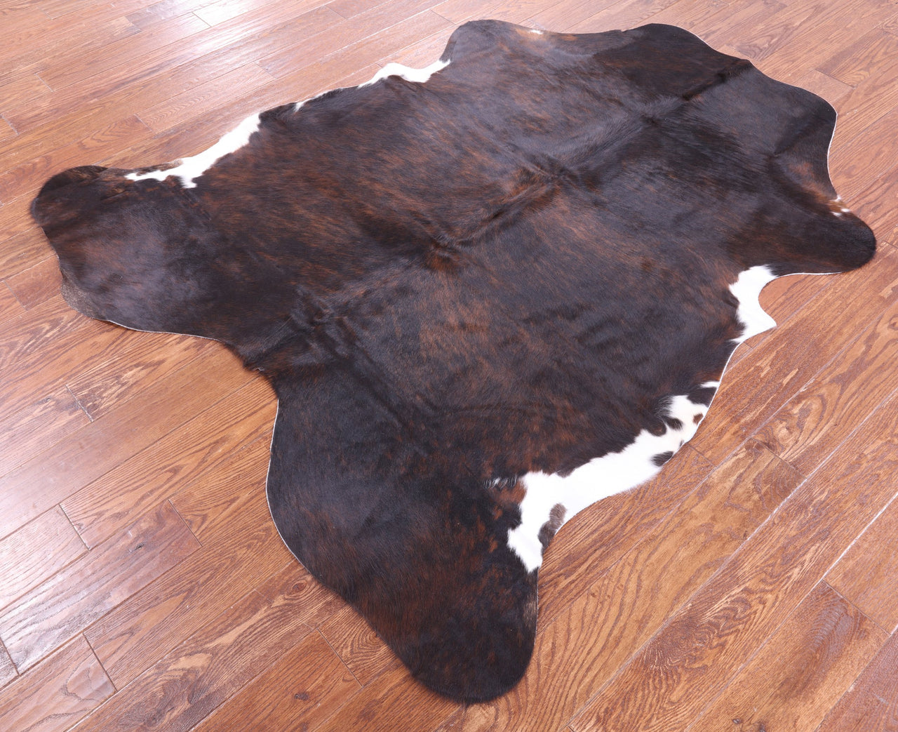 Brindle Brown Natural Cowhide Rug - Medium 6'2"H x 5'7"W