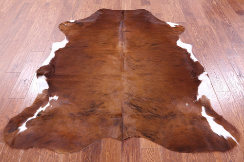 Brown Natural Cowhide Rug - Medium 6'0