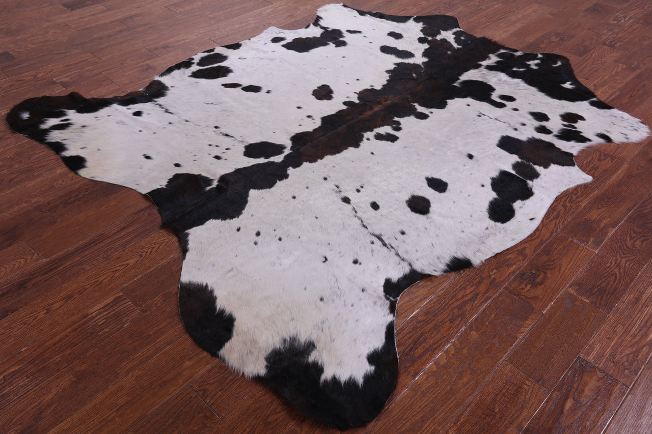 Tricolor Natural Cowhide Rug - XLarge 7'6"H x 6'5"W