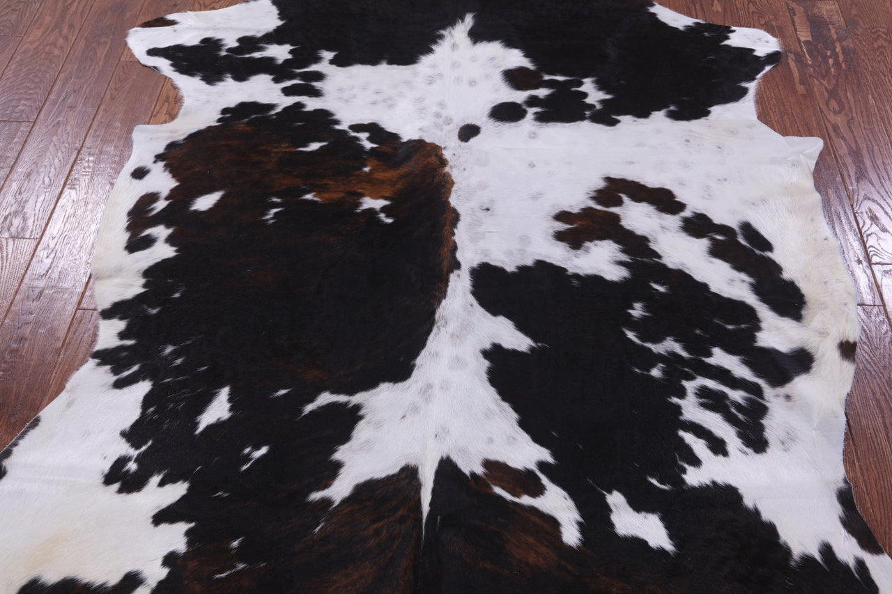 Black & White Natural Cowhide Rug - Large 7'0"H x 5'4"W